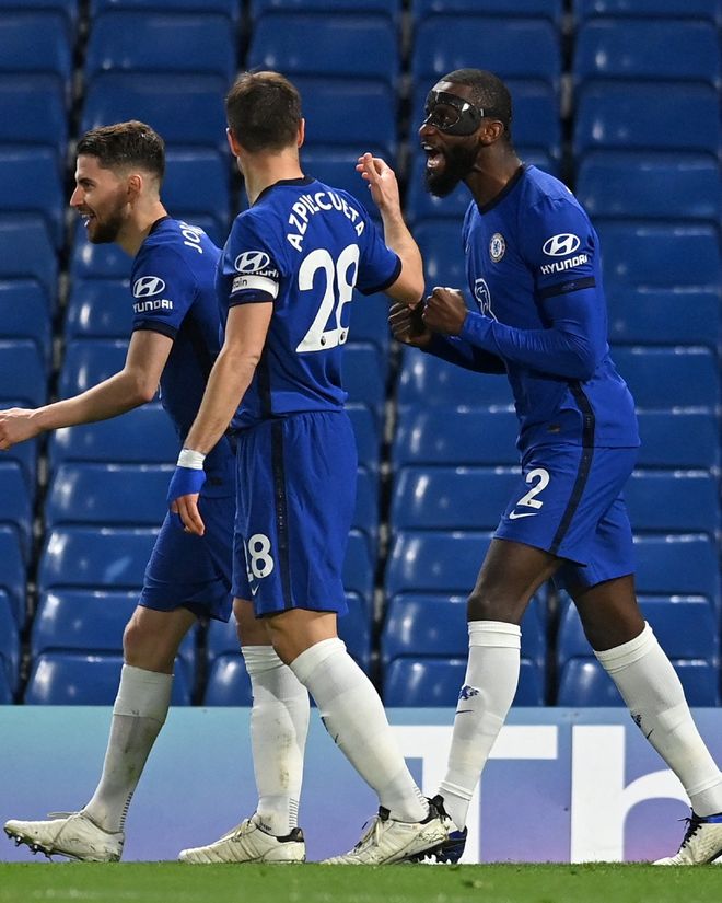 德州扑克高手很冷（德州扑克高手格外冷静）