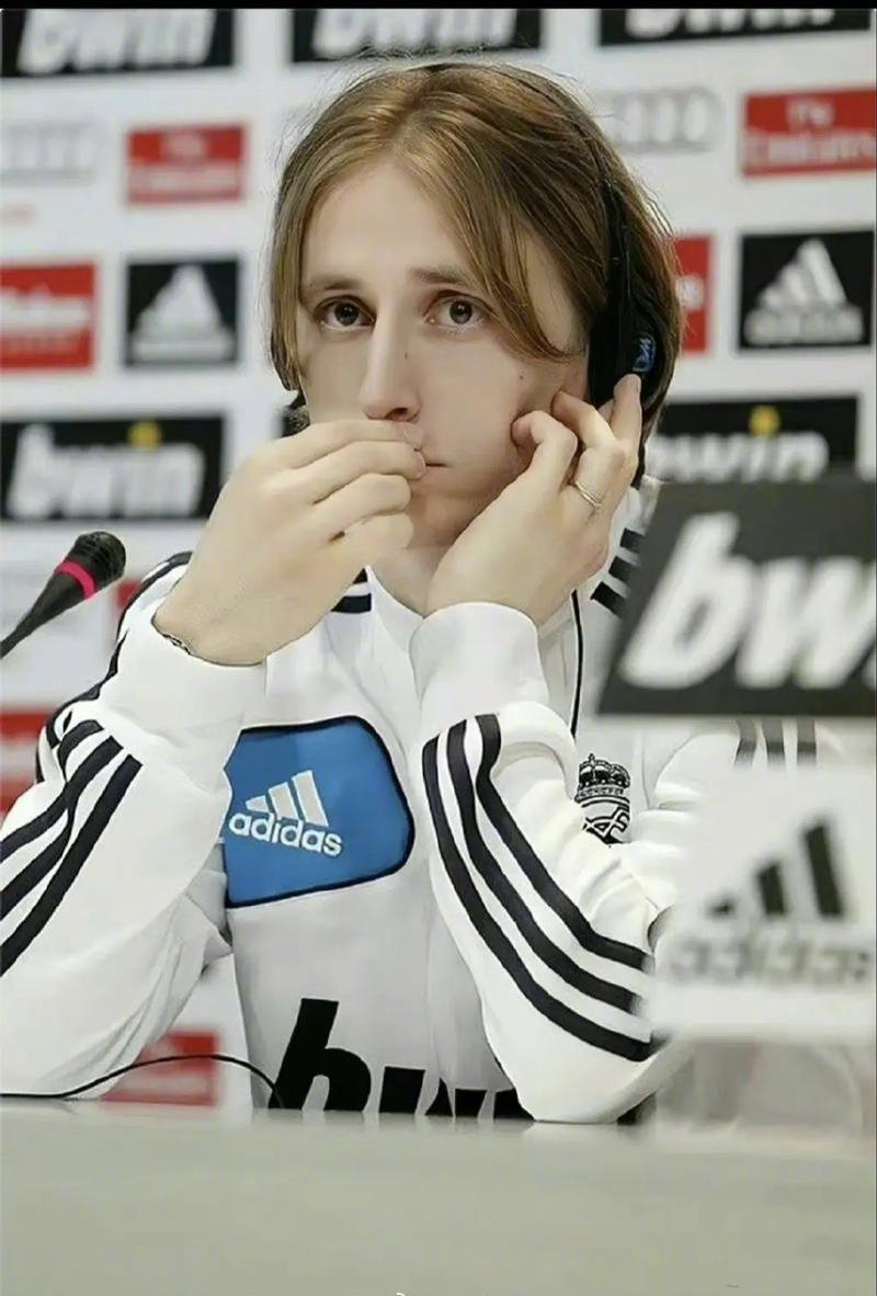 [中超]山东泰山主场取胜