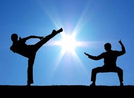 电竞选手转型内容创作备受关注